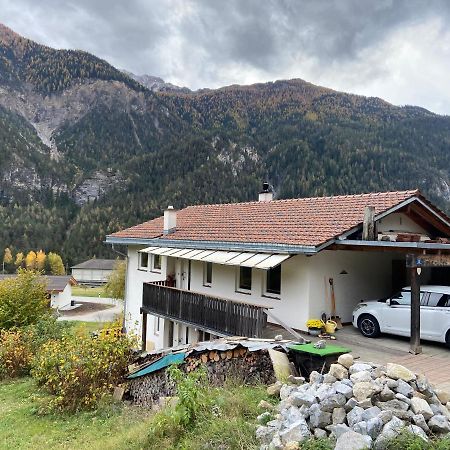 Ferienwohnung Im Herzen Graubuendens Surava Extérieur photo